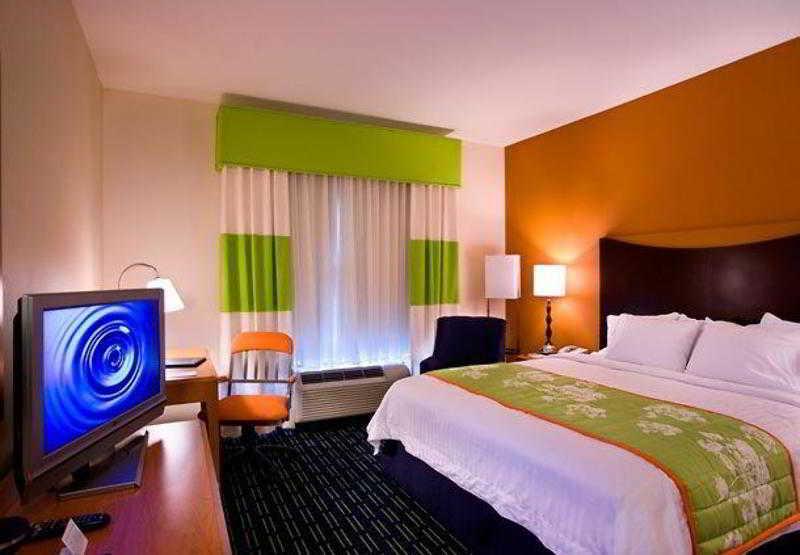 Fairfield Inn And Suites Κλίβελαντ Δωμάτιο φωτογραφία